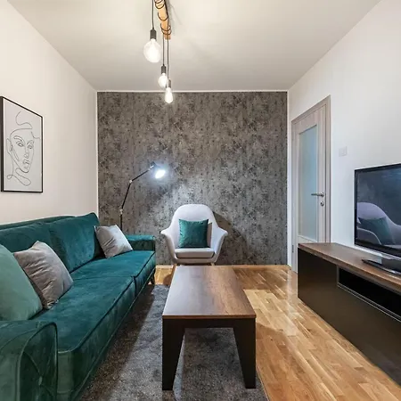 Live & Sleep Apartment