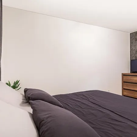 Live & Sleep Apartment Novi Sad