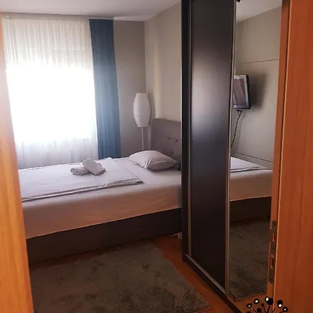 Apartment Live & Sleep *