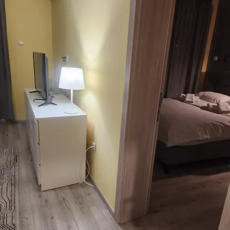Live & Sleep Apartment Novi Sad