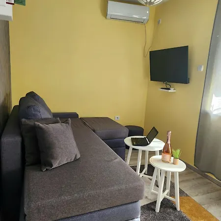 Apartment Live & Sleep *