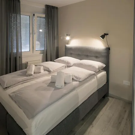 Live & Sleep Apartment *